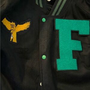 Meet your Posher, Mojavi